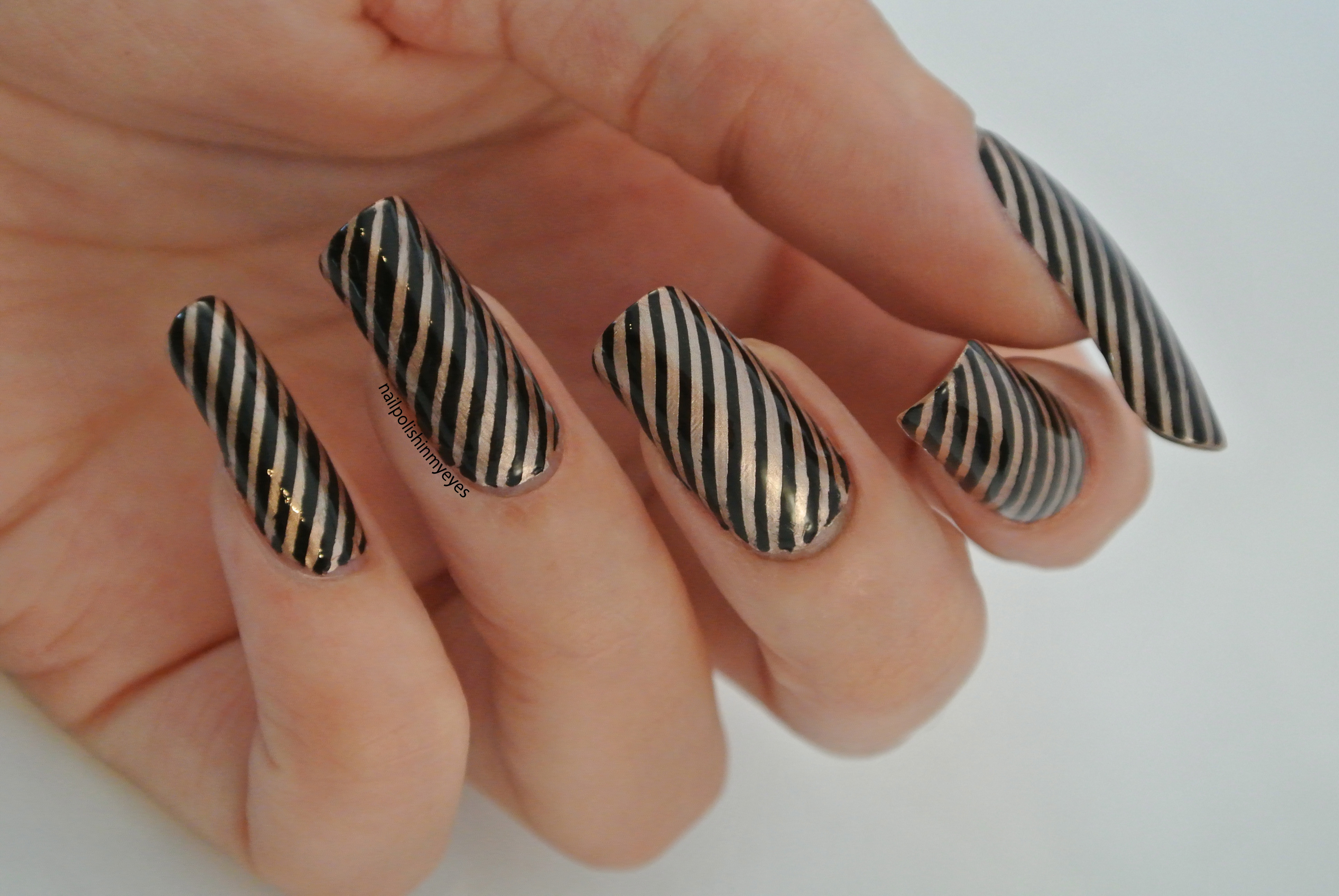 Black and Gold Stripes Nail Design Ideas - wide 5