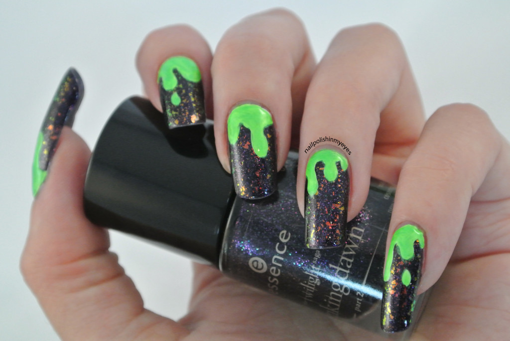 Halloween green slime essence action createx nails