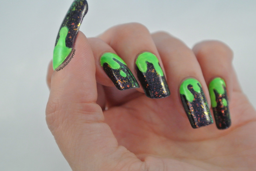 Halloween green slime essence action createx nails