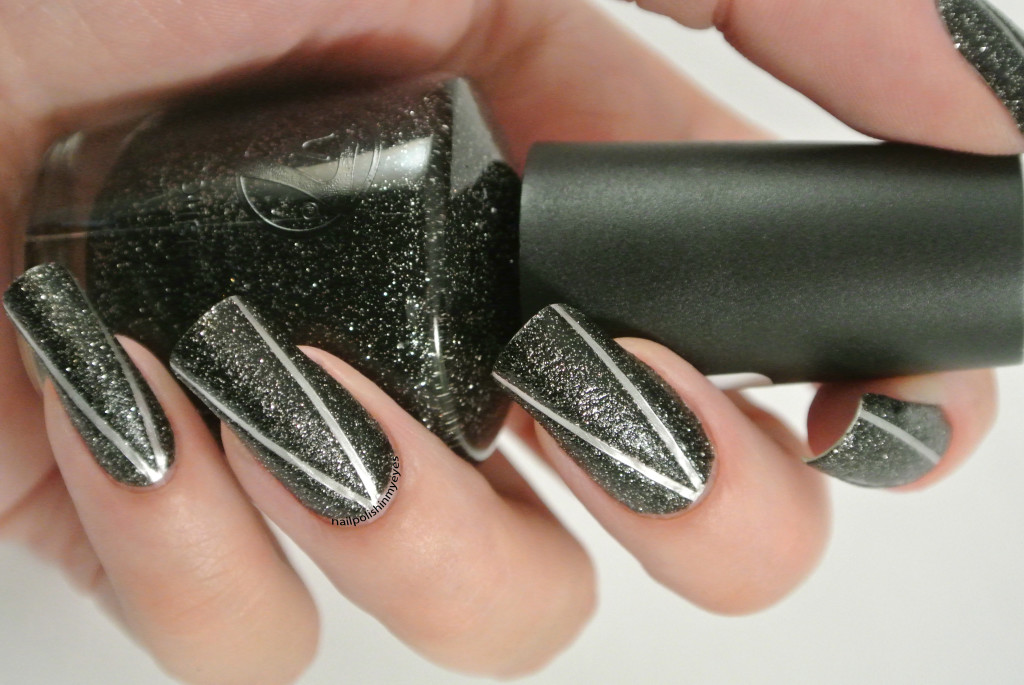 Black-Sand-Silver-Stripes-1.3