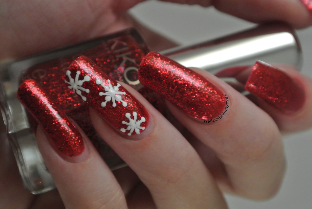 Red-Glitter-Snowflakes-1.1