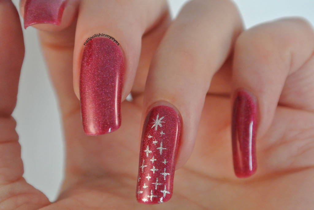 Red-Subtle-Christmas-Sparkling-Tree-1.1