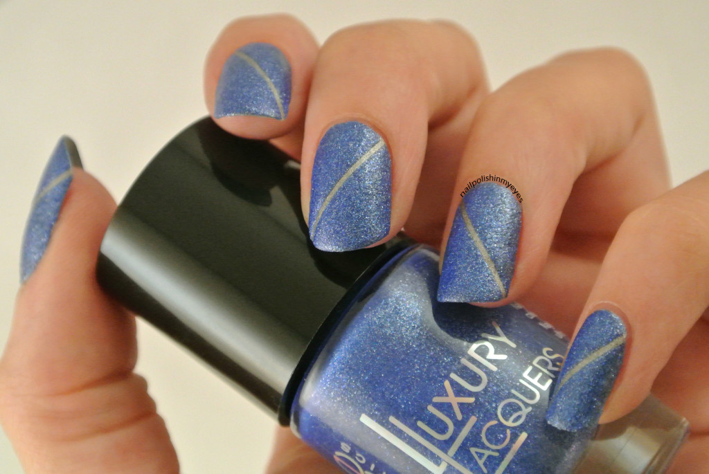 Blue-Silver-Zig-Zag-Stripe-1.1