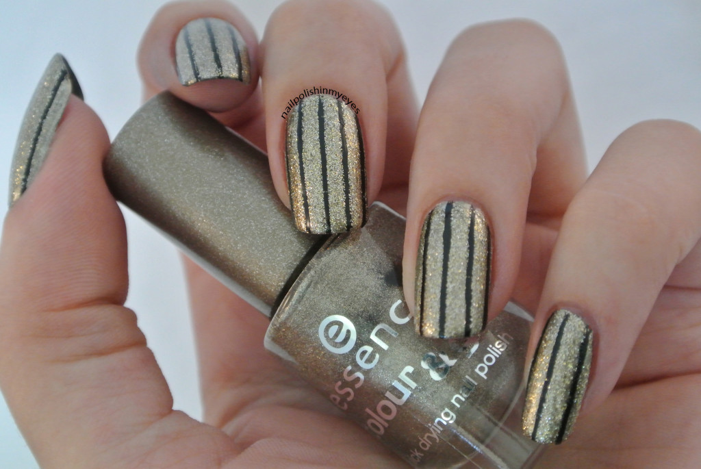 Gold-Glitter-Black-Stripes-1.1